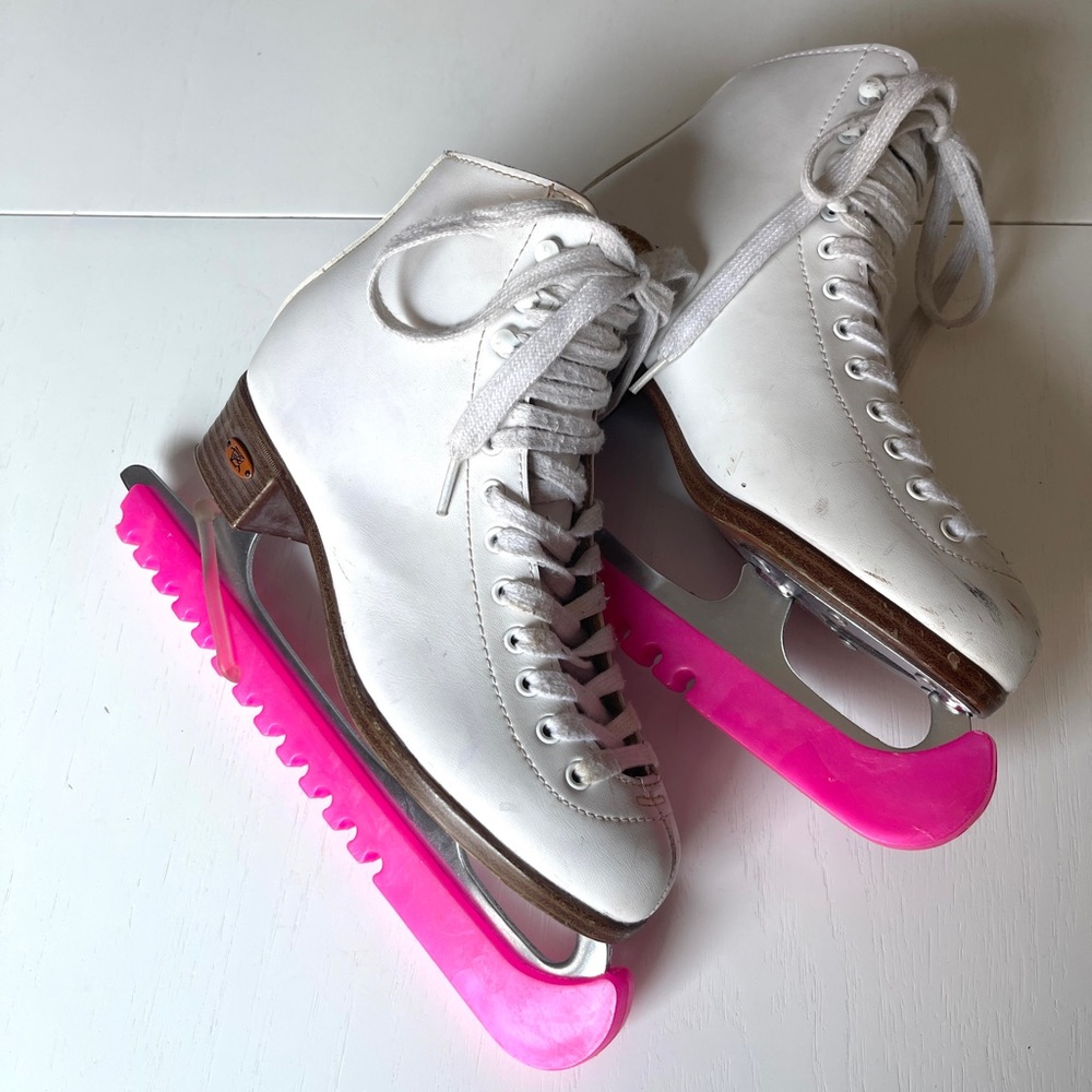 White Women's Figure Ice Skates with Pink Blade Guards